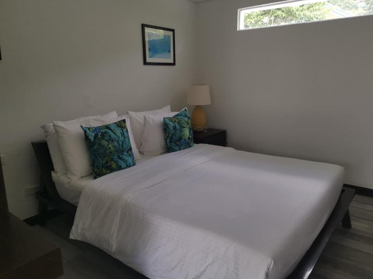 Weekends El Nido Beach Resort Exterior photo