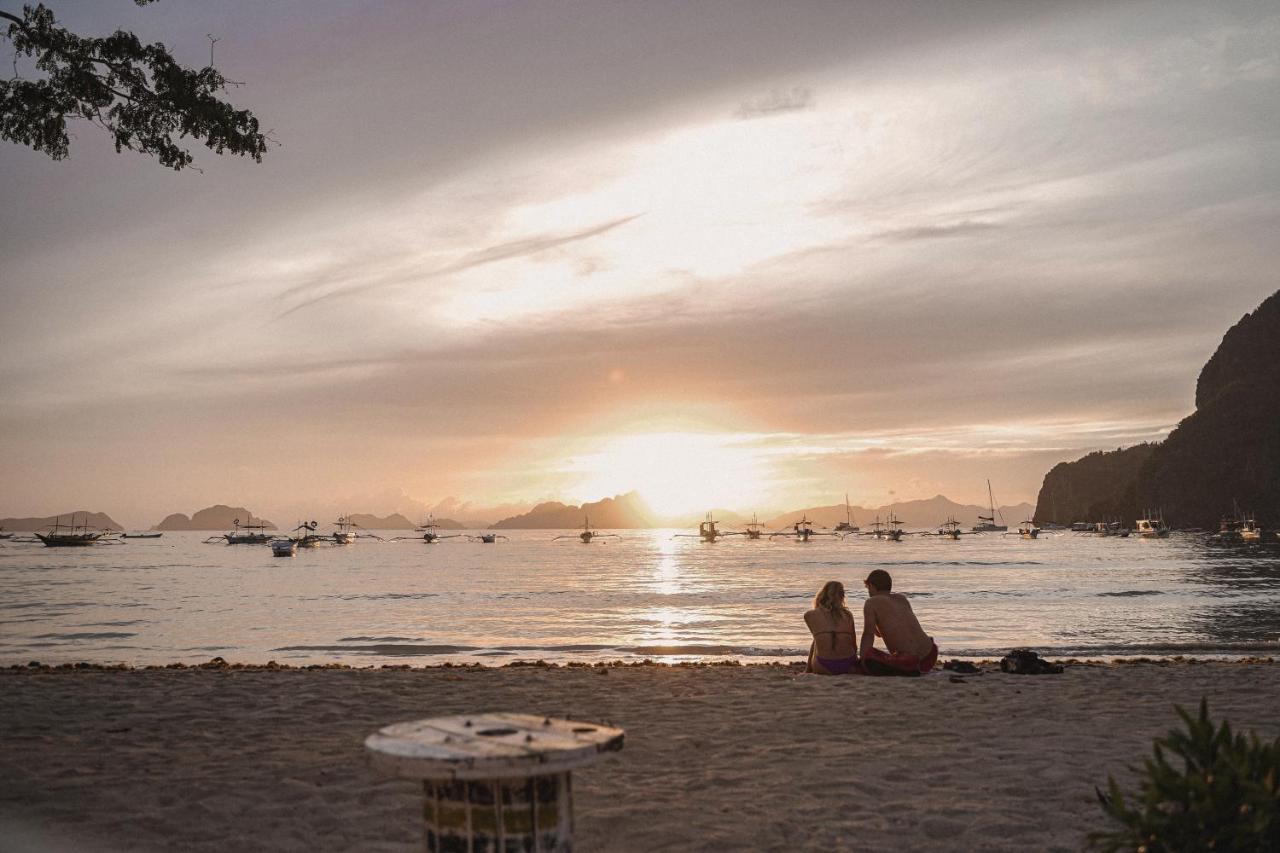 Weekends El Nido Beach Resort Exterior photo